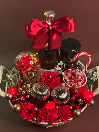 The Christmas Splendor Basket